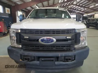2018 Ford Super Duty F-250 SRW XL with VIN 1FT7W2BT8JEC04114, listed as a Copart auction lot 71341364 with 51,885 mi miles and Salvage Title. Bid and sale history available at carsss.com. Image 5.