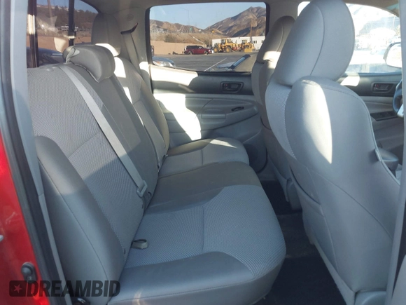 2014 Toyota Tacoma PreRunner with VIN 5TFJU4GN4EX060590, listed as a IAAI auction lot 41258506 with 137,939 mi miles. Bid and sale history available at carsss.com. Image 8.