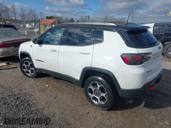 2022 Jeep Compass Trailhawk z VIN 3C4NJDDB7NT226018, wystawiony jako IAAI lot #40929794 z przebiegiem 25 702 mil mil oraz . Historia ofert i sprzedaży dostępna na DreamBid. Obrazek 3.