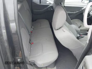 2015 Nissan Frontier SV z VIN 1N6AD0EV6FN715810, wystawiony jako IAAI lot #42199101 z przebiegiem 134 982 mil mil oraz . Historia ofert i sprzedaży dostępna na DreamBid. Obrazek 8.