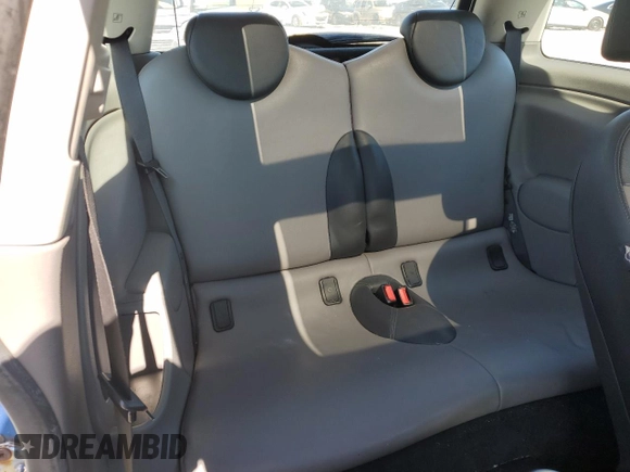 2006 MINI Hardtop with VIN WMWRC33536TK73980, listed as a Copart auction lot 45851425 with 206,982 mi miles and Clean title. Bid and sale history available at DreamBid. Image 10.