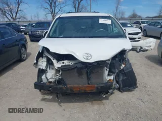 2013 Toyota Sienna LE AAS with VIN 5TDKK3DC4DS346029, listed as a IAAI auction lot 41860913 with 229,218 mi miles. Bid and sale history available at carsss.com. Image 6.
