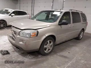 2007 Chevrolet Uplander 2LT z VIN 1GNDV33147D107927, wystawiony jako IAAI lot #41999541 z przebiegiem 146 655 mil mil oraz . Historia ofert i sprzedaży dostępna na DreamBid. Obrazek 2.