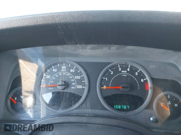 2008 Jeep Patriot Sport with VIN 1J8FT28W98D519566, listed as a IAAI auction lot 41804415 with 108,787 mi miles. Bid and sale history available at carsss.com. Image 7.