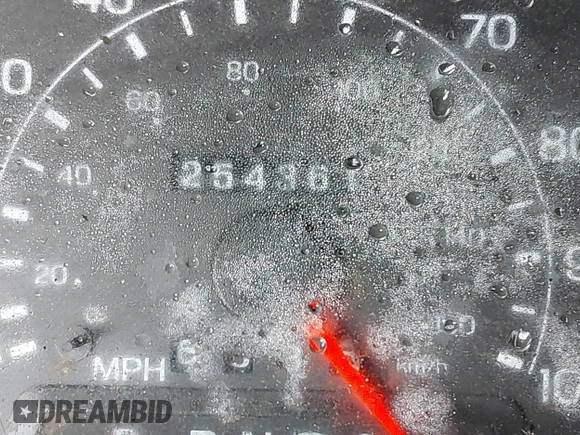 2000 Ford F-250 XL with VIN 1FTNX21F5YEE22098, listed as a IAAI auction lot 40899007 with 254,361 mi miles and . Bid and sale history available at DreamBid. Image 16.