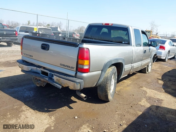 1999 Chevrolet Silverado 1500 LS with VIN 2GCEC19T4X1253952, listed as a IAAI auction lot 41785637 with 1 mi miles. Bid and sale history available at carsss.com. Image 4.