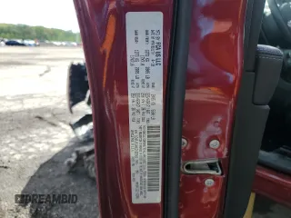 2019 Jeep Cherokee Latitude Plus z VIN 1C4PJMLNXKD192548, wystawiony jako Copart lot #55999925 z przebiegiem 28 762 mil mil oraz Szkoda całkowita • Salvage title. Historia ofert i sprzedaży dostępna na DreamBid. Obrazek 13.