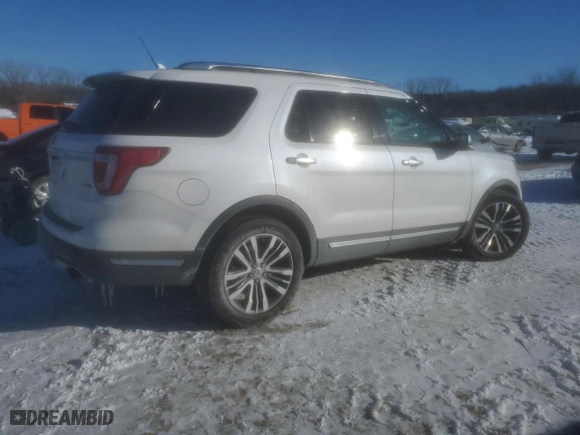 2018 Ford Explorer Platinum with VIN 1FM5K8HT2JGC70848, listed as a Copart auction lot 45092125 with 115,884 mi miles and Salvage Title. Bid and sale history available at carsss.com. Image 3.