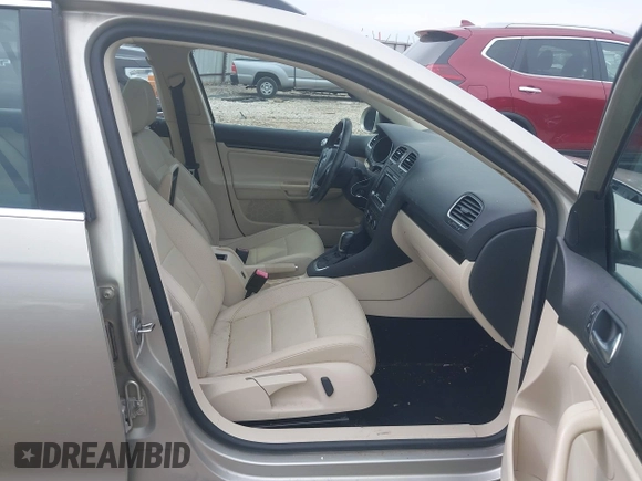 2014 Volkswagen Jetta TDI w/Sunroof with VIN 3VWPL7AJ8EM606766, listed as a IAAI auction lot 42440965 with 96,404 mi miles and . Bid and sale history available at DreamBid. Image 5.