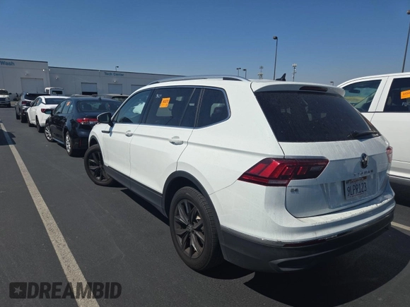 2024 Volkswagen Tiguan SE с VIN 3VV3B7AX4RM085495, выставлен на аукционе IAAI как лот 42796456 с пробегом 34 680 миль миль и . История ставок и продаж доступна на DreamBid. Изображение 6.