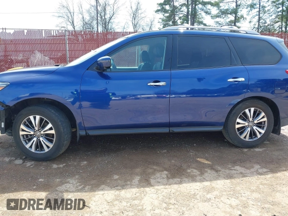 2017 Nissan Pathfinder S with VIN 5N1DR2MN5HC677480, listed as a IAAI auction lot 41730478 with 73,219 mi miles. Bid and sale history available at carsss.com. Image 15.