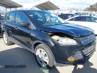 2014 Ford Escape S with VIN 1FMCU0F72EUD51798, listed as a IAAI auction lot 41925673 with 149,545 mi miles. Bid and sale history available at carsss.com. Image 1.