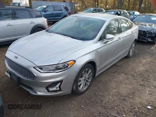 2019 Ford Fusion Titanium with VIN 3FA6P0SU8KR212370, listed as a IAAI auction lot 42114934 with 42,521 mi miles and . Bid and sale history available at DreamBid. Image 18.