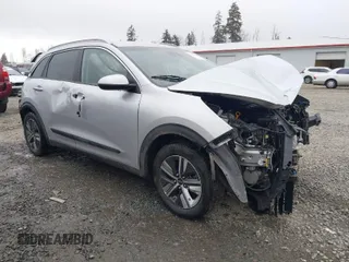 2021 Kia Niro LX with VIN KNDCB3LC0M5471220, listed as a IAAI auction lot 41552830 with 55,688 mi miles. Bid and sale history available at carsss.com. Image 1.