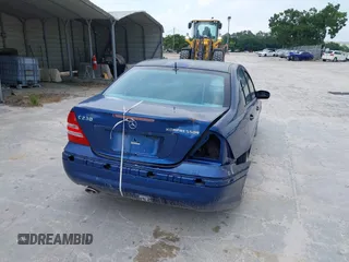 2005 Mercedes-Benz C 230 Kompressor с VIN WDBRF40J95F612156, выставлен на аукционе IAAI как лот 41722349 с пробегом 136 109 миль миль и . История ставок и продаж доступна на DreamBid. Изображение 6.