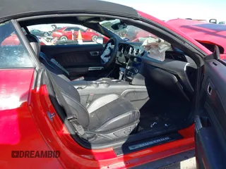 2022 Ford Mustang EcoBoost z VIN 1FATP8UH3N5104005, wystawiony jako IAAI lot #41389346 z przebiegiem 54 979 mil mil oraz . Historia ofert i sprzedaży dostępna na DreamBid. Obrazek 5.