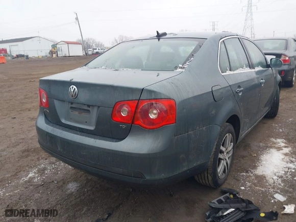 2006 Volkswagen Jetta Sedan 1.9L TDI with VIN 3VWST71K36M625648, listed as a IAAI auction lot 41561924 with 210,876 mi miles. Bid and sale history available at carsss.com. Image 4.