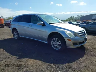 2006 Mercedes-Benz R-Class 5.0L with VIN 4JGCB75E36A002490, listed as a IAAI auction lot 41486426 with 70,055 mi miles. Bid and sale history available at carsss.com. Image 1.