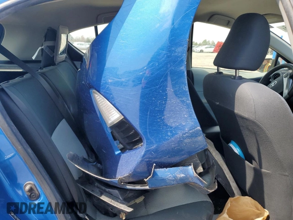 2012 Toyota Prius One with VIN JTDKDTB35C1019292, listed as a Copart auction lot 51008355 with 221,267 mi miles and Salvage Title. Bid and sale history available at carsss.com. Image 10.