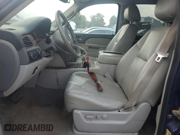 2010 Chevrolet Suburban LTZ with VIN 1GNUKKE36AR216773, listed as a Copart auction lot 74616484 with 247,900 mi miles and Salvage Title. Bid and sale history available at carsss.com. Image 7.