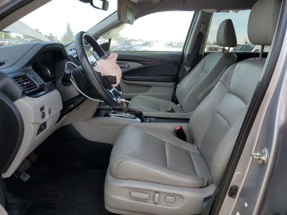 2020 Honda Pilot Touring 8-Passenger with VIN 5FNYF5H96LB005680, listed as a Copart auction lot 86409524 with 78,759 mi miles and Salvage Title. Bid and sale history available at carsss.com. Image 7.
