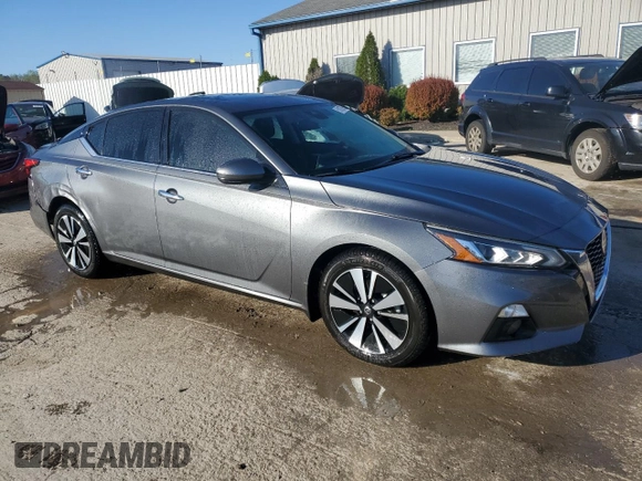 2019 Nissan Altima SV z VIN 1N4BL4DV9KC253225, wystawiony jako Copart lot #51816795 z przebiegiem 109 047 mil mil oraz Szkoda całkowita • Salvage title. Historia ofert i sprzedaży dostępna na DreamBid. Obrazek 4.