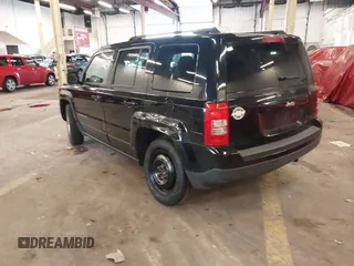 2014 Jeep Patriot Sport with VIN 1C4NJPBB0ED793195, listed as a IAAI auction lot 41760520 with 155,668 mi miles. Bid and sale history available at carsss.com. Image 3.