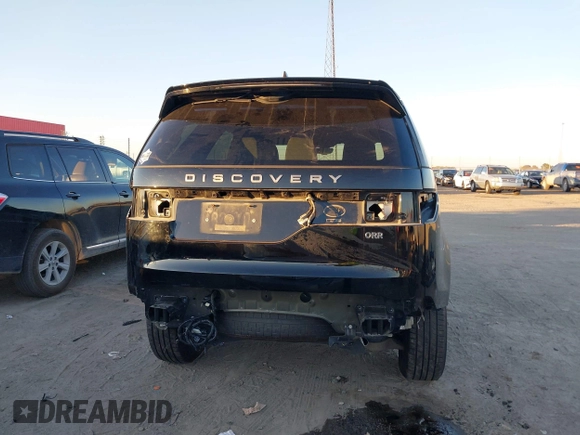 2019 Land Rover Discovery SE with VIN SALRG2RV9KA093846, listed as a IAAI auction lot 40806524 with 111,498 mi miles and . Bid and sale history available at DreamBid. Image 17.