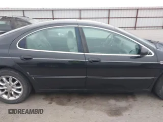 2004 Chrysler 300M M z VIN 2C3HE66G94H686024, wystawiony jako IAAI lot #42174229 z przebiegiem 150 628 mil mil oraz . Historia ofert i sprzedaży dostępna na DreamBid. Obrazek 13.