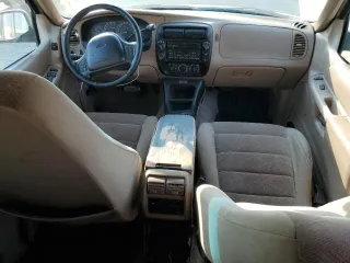 2000 Ford Explorer XLT with VIN 1FMZU73X6YZC45028, listed as a Copart auction lot 75051274 with 209,804 mi miles and Salvage Title. Bid and sale history available at DreamBid. Image 8.