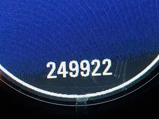 2012 Cadillac SRX Performance Collection z VIN 3GYFNBE30CS628660, wystawiony jako IAAI lot #42341993 z przebiegiem 249 922 mil mil oraz . Historia ofert i sprzedaży dostępna na DreamBid. Obrazek 7.