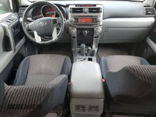 2010 Toyota 4Runner Trail z VIN JTEBU5JR4A5015009, wystawiony jako Copart lot #54732485 z przebiegiem 196 594 mil mil oraz Szkoda całkowita • Salvage title. Historia ofert i sprzedaży dostępna na DreamBid. Obrazek 8.