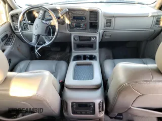 2007 Chevrolet Silverado 3500 DRW LT3 z VIN 1GCJK33D77F153108, wystawiony jako Copart lot #69105584 z przebiegiem 75 905 mil mil oraz Szkoda całkowita • Salvage title. Historia ofert i sprzedaży dostępna na DreamBid. Obrazek 8.