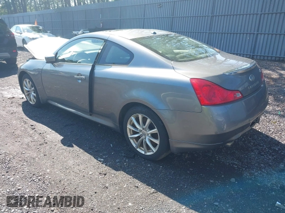 2011 Infiniti G37 x with VIN JN1CV6EL9BM264191, listed as a IAAI auction lot 42194997 with 197,337 mi miles and . Bid and sale history available at carsss.com. Image 3.