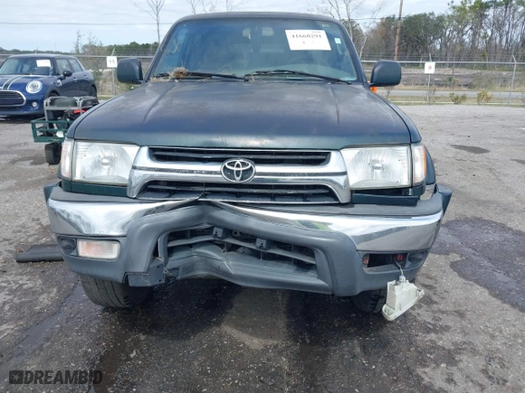 2001 Toyota 4Runner SR5 with VIN JT3GN86R610200682, listed as a IAAI auction lot 41660291 with 248,865 mi miles. Bid and sale history available at carsss.com. Image 6.