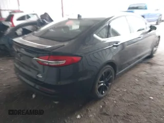 2020 Ford Fusion SE with VIN 3FA6P0HDXLR225825, listed as a IAAI auction lot 41838972 with 49,235 mi miles and . Bid and sale history available at DreamBid. Image 4.