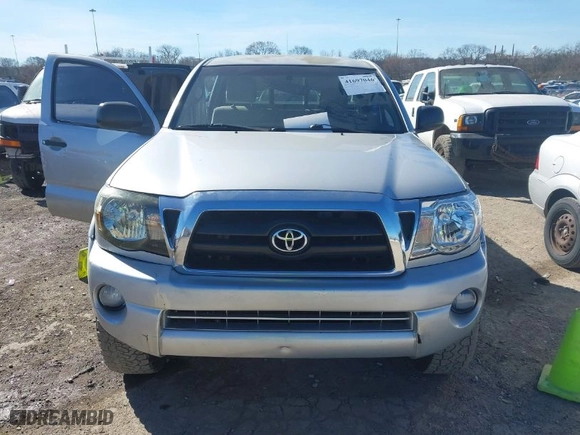 2006 Toyota Tacoma PreRunner with VIN 5TETU62N36Z173176, listed as a IAAI auction lot 41697046 with NaN miles. Bid and sale history available at carsss.com. Image 12.