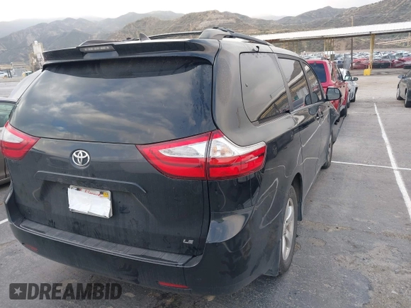 2018 Toyota Sienna LE Auto Access Seat с VIN 5TDKZ3DC4JS958786, выставлен на аукционе IAAI как лот 41777680 с пробегом 104 694 миль миль и . История ставок и продаж доступна на DreamBid. Изображение 4.