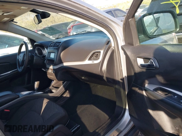 2019 Dodge Journey SE with VIN 3C4PDCBB6KT835643, listed as a IAAI auction lot 40702227 with 99,691 mi miles and . Bid and sale history available at DreamBid. Image 5.