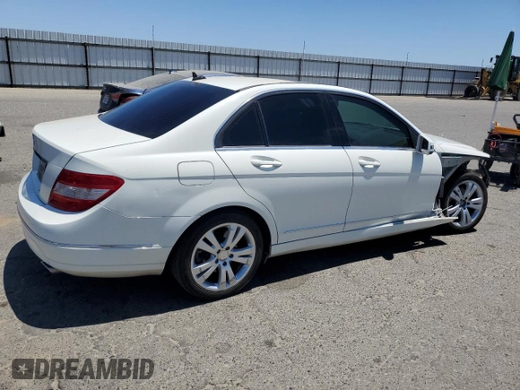 2011 Mercedes-Benz C 300 Sport с VIN WDDGF5EB6BF634147, выставлен на аукционе Copart как лот 63706965 с пробегом 109 534 миль миль и Списание • Salvage title. История ставок и продаж доступна на DreamBid. Изображение 3.