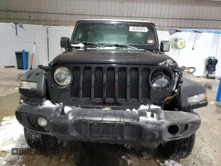 2020 Jeep Wrangler Sport S with VIN 1C4GJXAN0LW131400, listed as a Copart auction lot 44266995 with 73,576 mi miles and Salvage title. Bid and sale history available at DreamBid. Image 5.