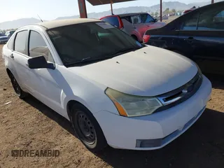 2008 Ford Focus S with VIN 1FAHP34N28W194115, listed as a IAAI auction lot 41540594 with 153,765 mi miles. Bid and sale history available at carsss.com. Image 1.
