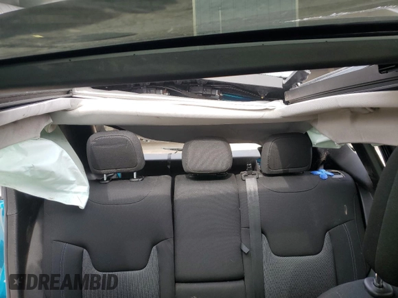 2021 Jeep Renegade Islander with VIN ZACNJDBB5MPM92000, listed as a Copart auction lot 55622165 with Not provided miles and Salvage title. Bid and sale history available at DreamBid. Image 10.