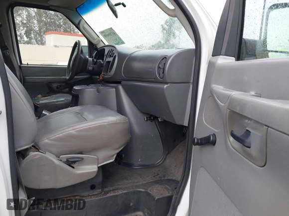 2003 Ford Econoline Cargo with VIN 1FTNE24L73HA28455, listed as a IAAI auction lot 41709698 with 315,395 mi miles and . Bid and sale history available at carsss.com. Image 5.