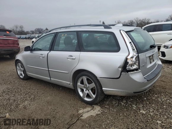 2008 Volvo V50 2.4L with VIN YV1MW390782393087, listed as a Copart auction lot 43732605 with 230,824 mi miles and Salvage Title. Bid and sale history available at carsss.com. Image 2.
