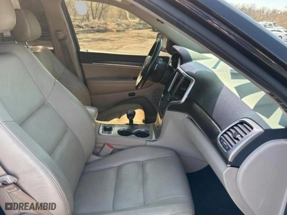 2015 Jeep Grand Cherokee Limited with VIN 1C4RJFBM1FC113082, listed as a Copart auction lot 48744015 with 194,756 mi miles and Clean Title. Bid and sale history available at carsss.com. Image 5.