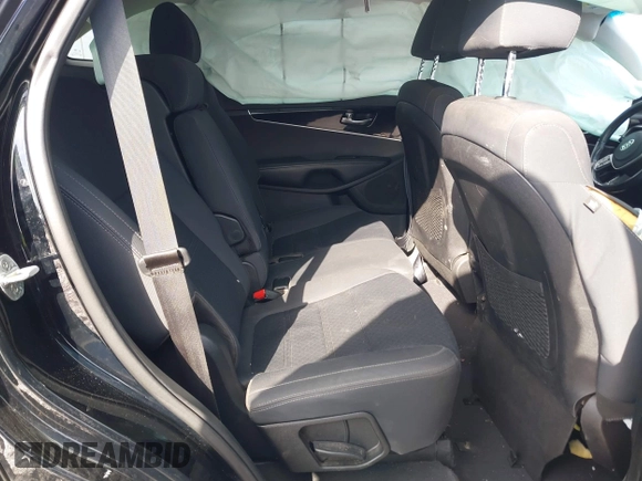 2019 Kia Sorento L with VIN 5XYPG4A3XKG592630, listed as a IAAI auction lot 41530985 with 84,991 mi miles. Bid and sale history available at carsss.com. Image 8.