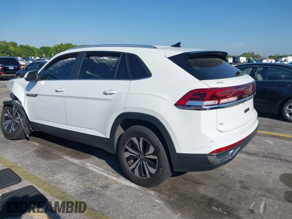 2024 Volkswagen Atlas SE with VIN 1V2DE2CA0RC204892, listed as a IAAI auction lot 41705913 with 12,337 mi miles and . Bid and sale history available at DreamBid. Image 3.