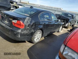 2007 BMW 3 Series 328i with VIN WBAVA37557NL12699, listed as a Copart auction lot 46258735 with 173,338 mi miles and Salvage title. Bid and sale history available at DreamBid. Image 3.