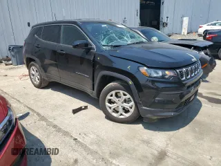 2024 Jeep Compass Sport with VIN 3C4NJDAN8RT173303, listed as a Copart auction lot 59729975 with 3,612 mi miles and Salvage title. Bid and sale history available at DreamBid. Image 4.